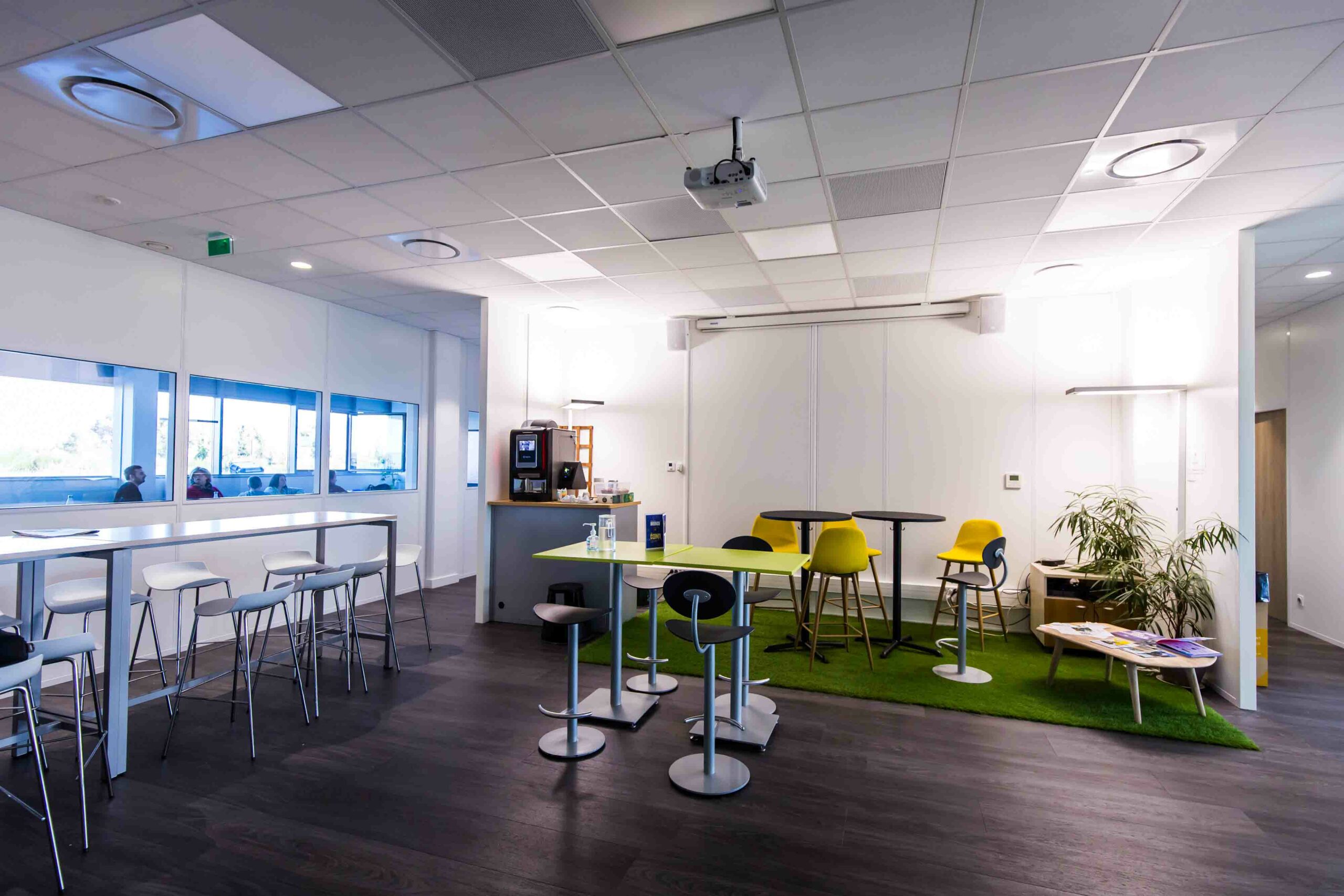 SEM IN Situ | Immobilier Économique & Commercial | Patrimoine | Location Espaces Professionnels | Bâtiment M3 Rovaltain | Valence Romans Agglo